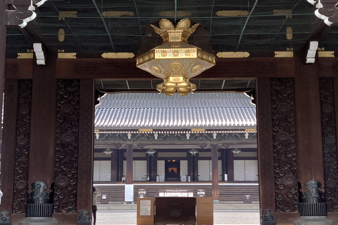 京の冬の旅42年ぶり公開!東本願寺「 宮御殿・桜下亭 」特別拝観と 梅小路公園「 梅林 」梅まつり花見 と 名物“ 梅ヶ枝餅 ”お買い物♪