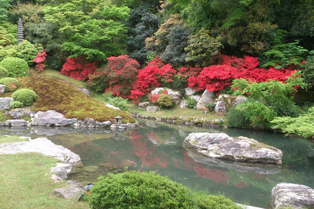 京都の出入口「粟田口」の深い歴史を味わう!青蓮院「霧島の庭」と 旅立ち守護の粟田神社、新設された「粟田口ギャラリー」を見学
