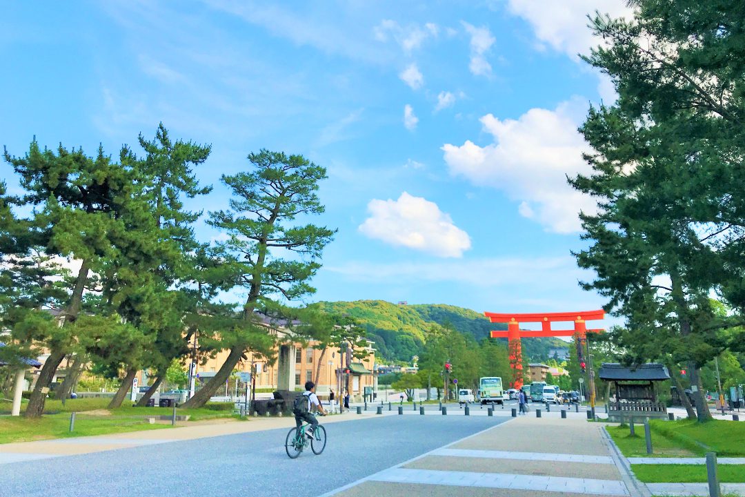 こちらも、あちらも、颯爽と♪ 洛北洛東の社寺史跡を自転車さんぽ