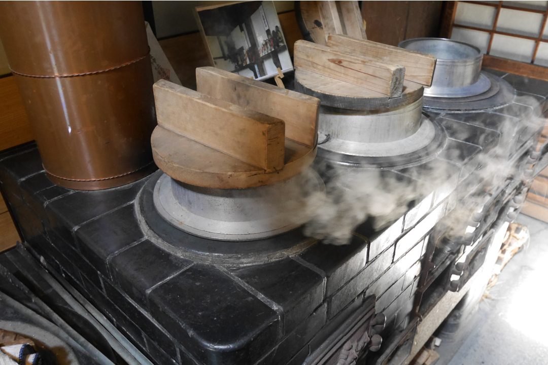 一汁三菜の「昔ごはん」を味わう