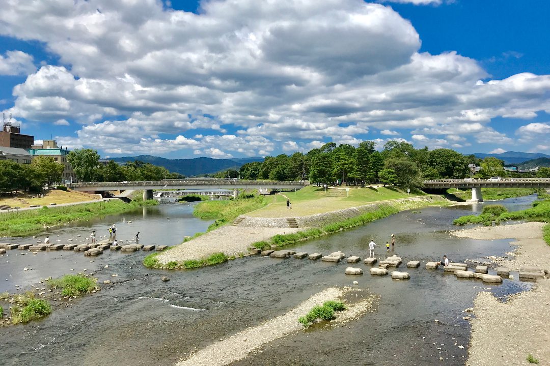 【モニターツアー】「 松ヶ崎疏水 」に沿う町なかの散歩道 水にまつわる祭祀を伝える古社「 下鴨神社 」参拝へ