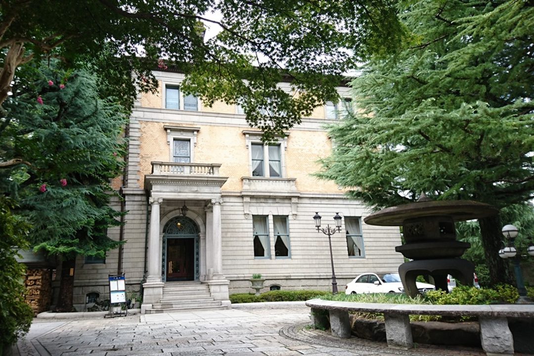 浄土念仏ゆかりの史跡と長楽館の特別公開 たばこ王「御成の間」へ