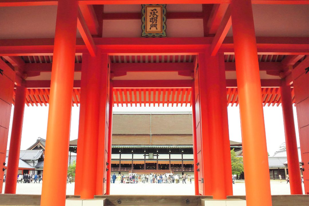 新天皇の即位式で用いた御所・高御座の特別公開 梅の御苑&菅原院天満宮