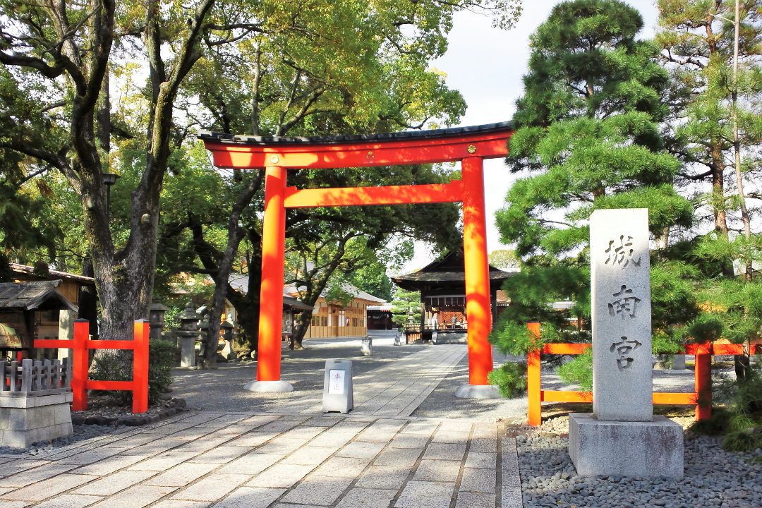 城南宮「七草粥」と歴史ある鳥羽街道を南下 酒造・増田徳兵衛商店へ